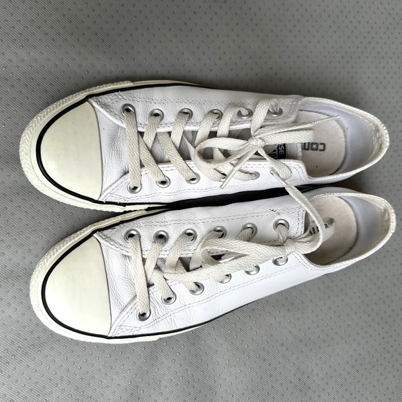Converse Chick Taylor All Star White Leather Sneakers Size 8 - Picture 3 of 15